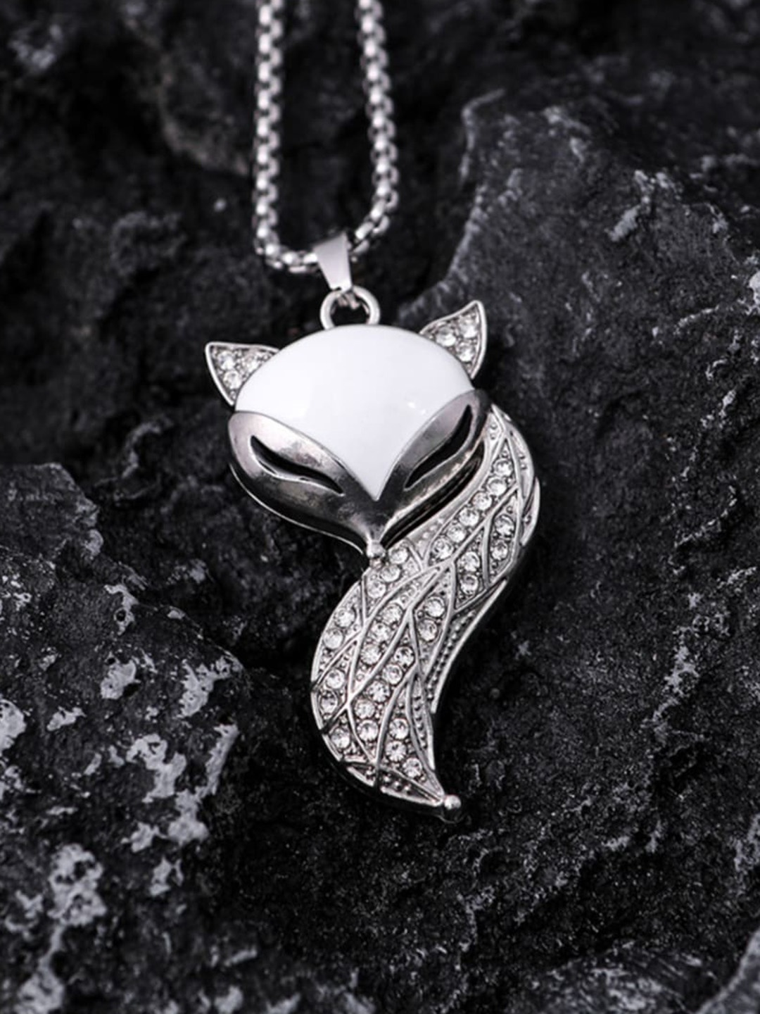 

SALTY Men Mischief Pendant with Chain, Silver