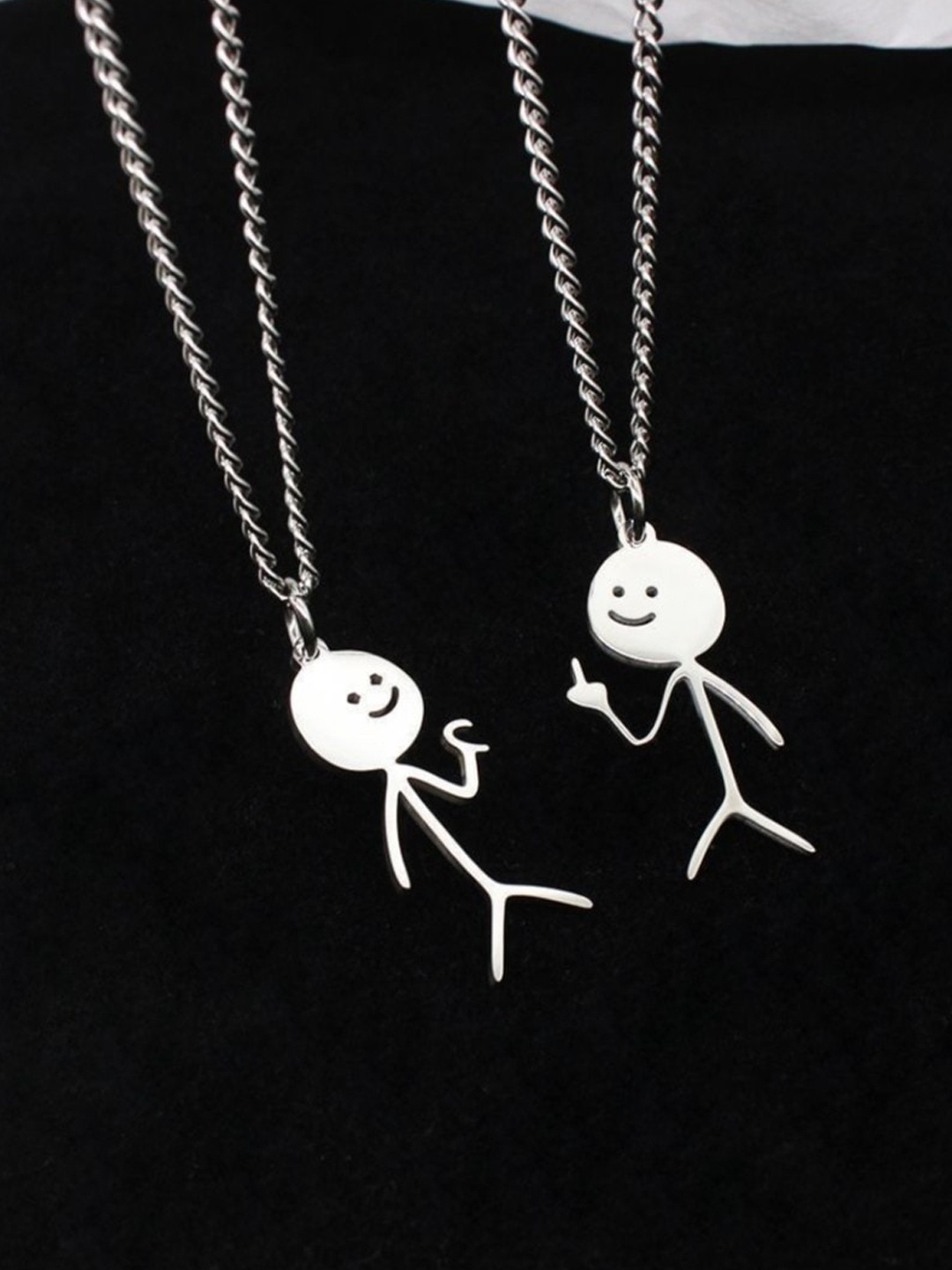 

SALTY Men Quirky Pendant with Chain, Silver