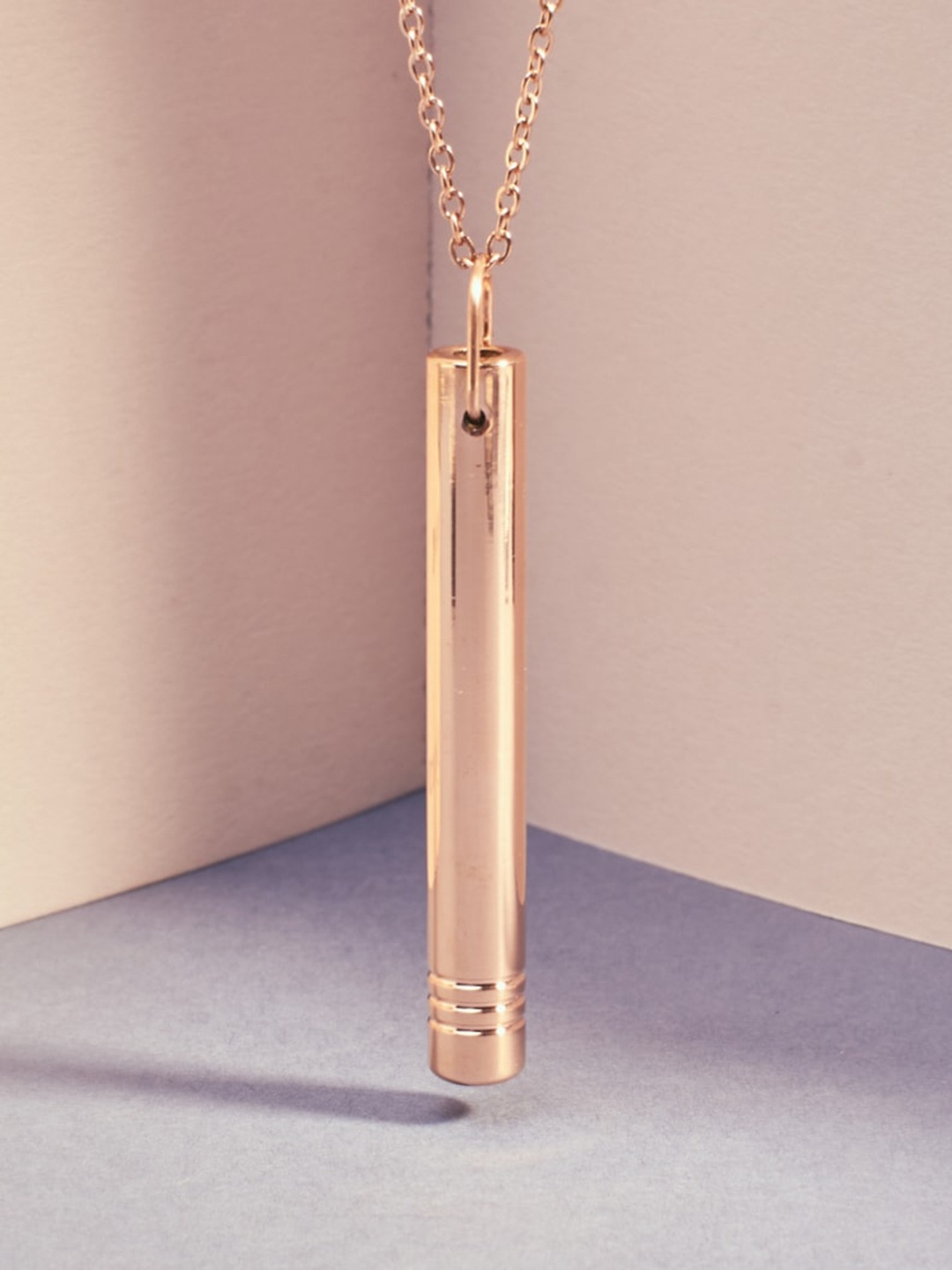 

SALTY Whistle Craft Men Stainless Steel Geometric Pendant with Chain, Gold