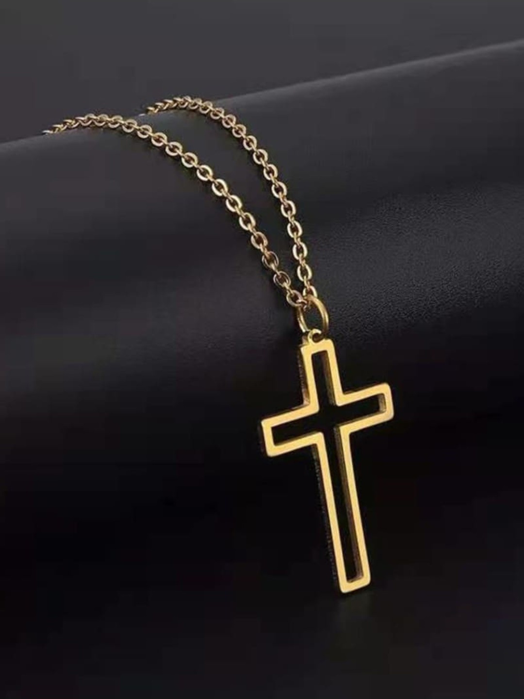 

SALTY Jesus Love Men Gold-Plated Stainless Steel Contemporary Pendant with Chain