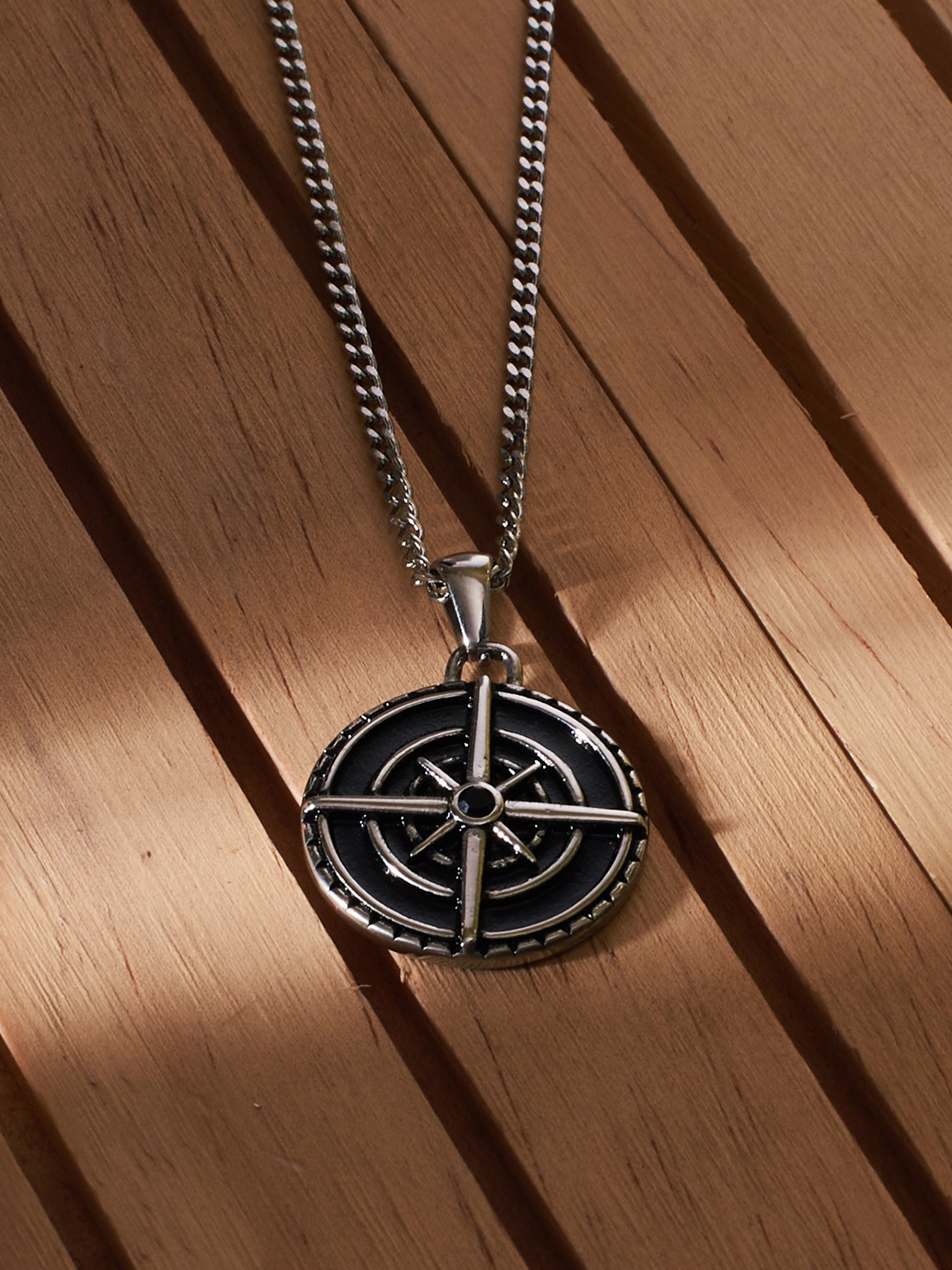 

SALTY Men Silver-Plated Mountain Hikers Compass Pendant with Chain