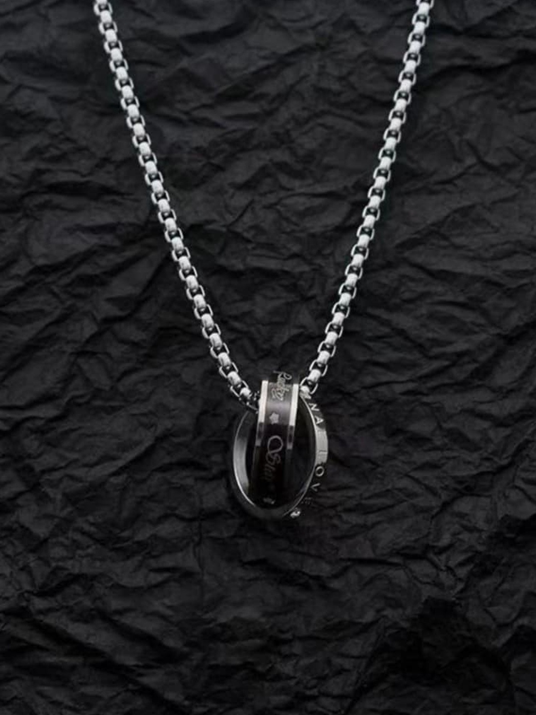 

SALTY Silver-Plated Circular Pendant With Chain