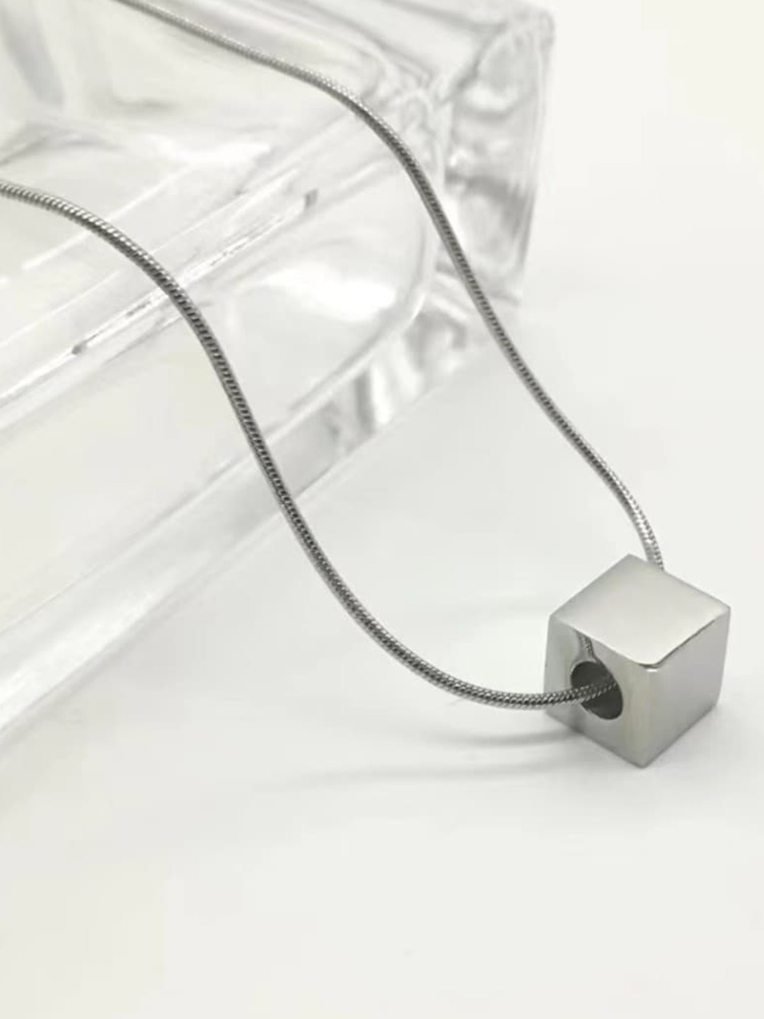 

SALTY Men Silver-Plated Geometric Pendants with Chains