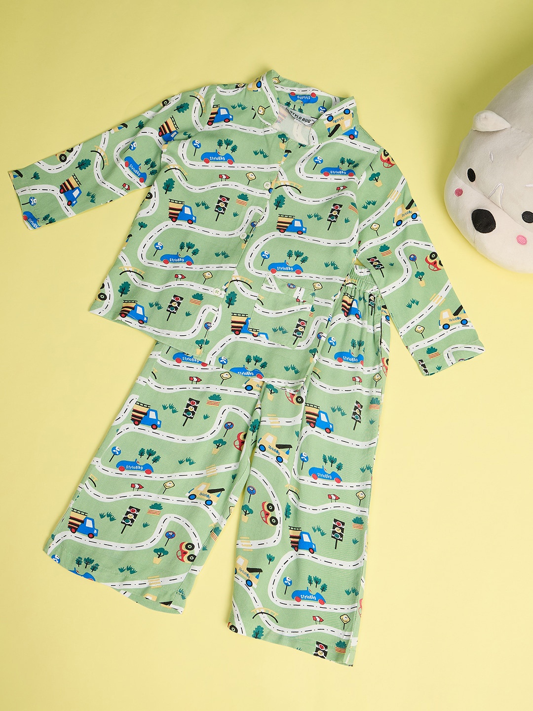 

Stylo Bug Boys Printed Night Suit, Green