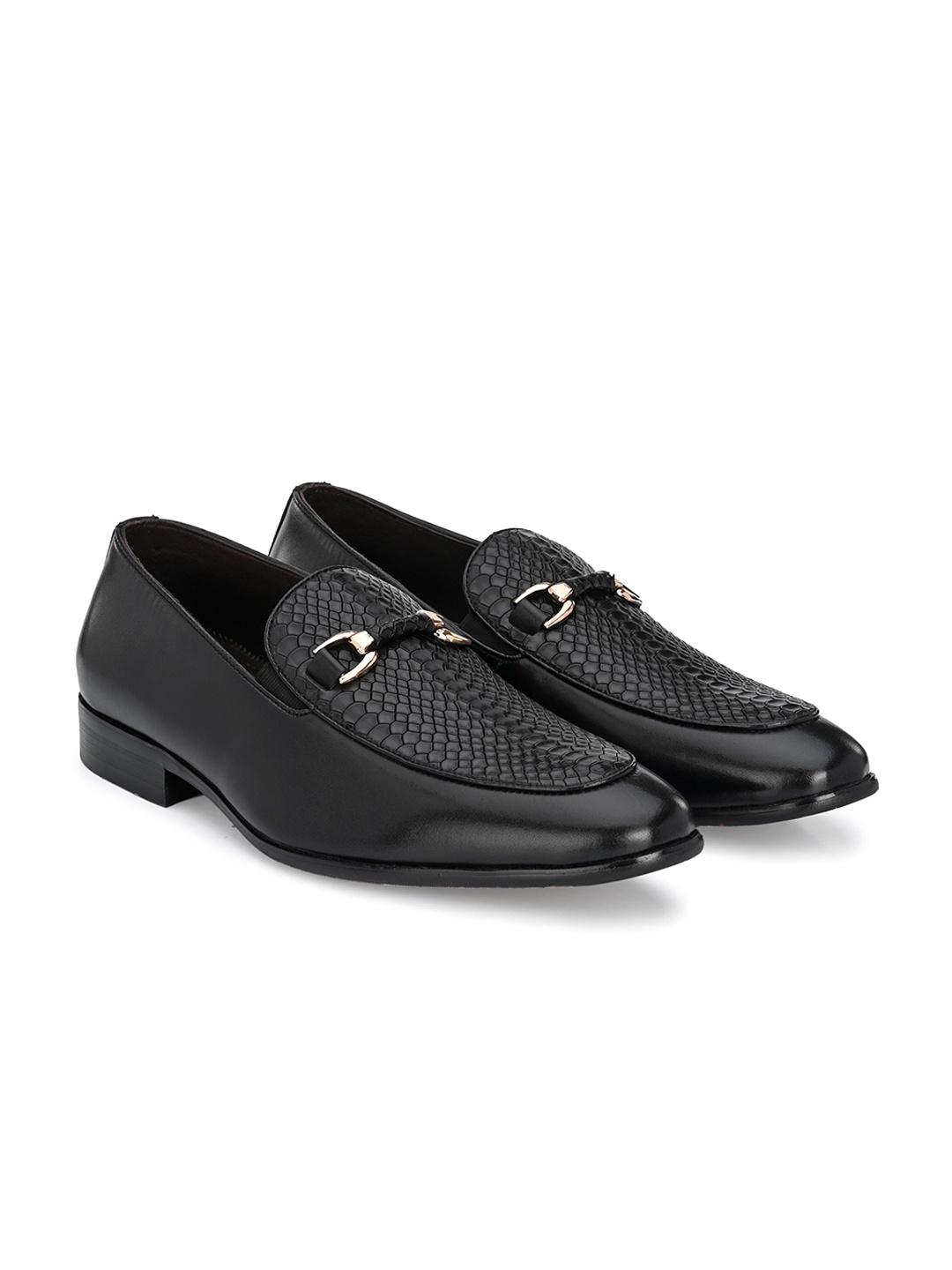 

Egoss Men Textured Round Toe Leather Formal Loafers, Black