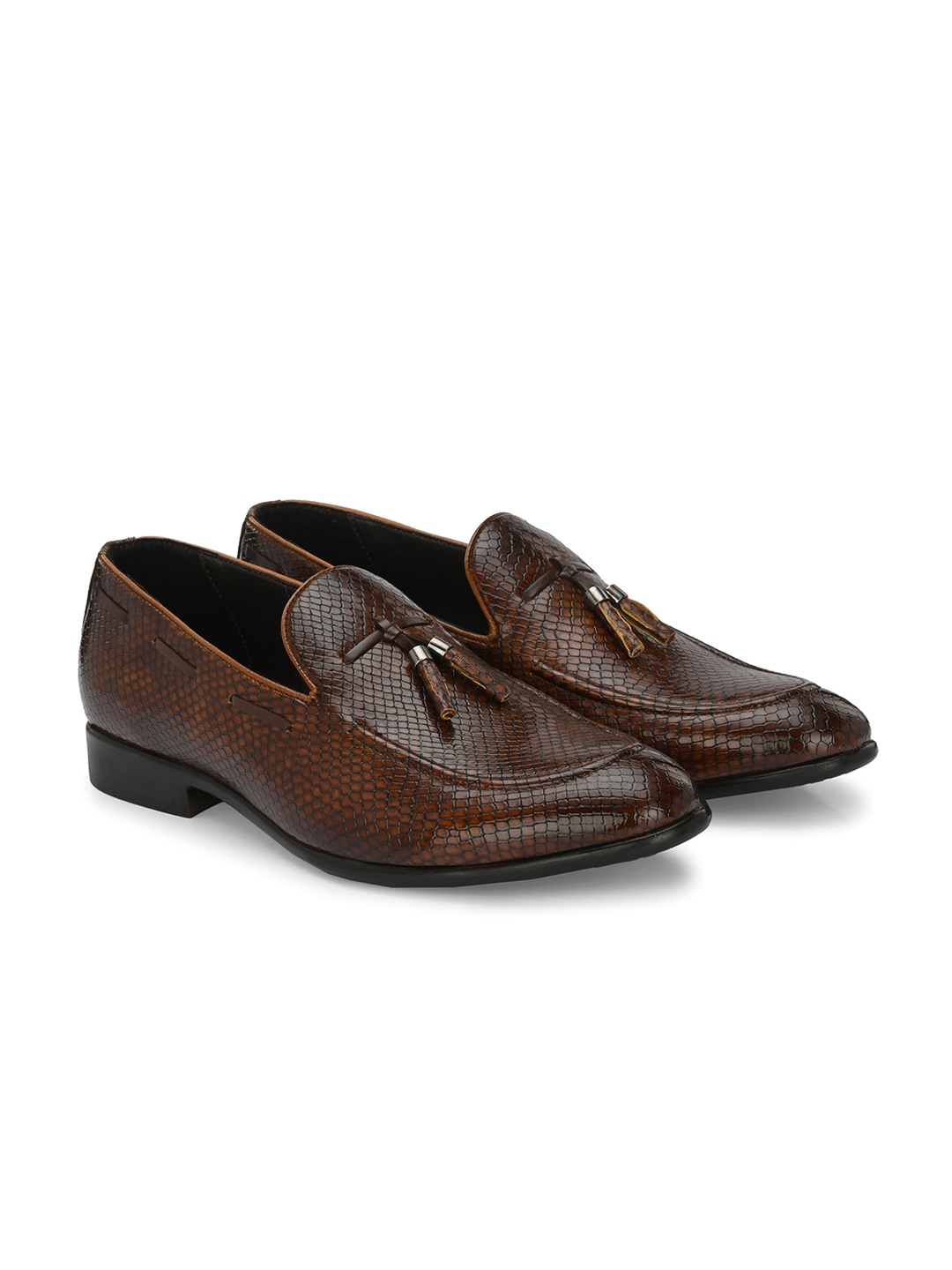 

Egoss Men Textured Formal Loafers, Tan