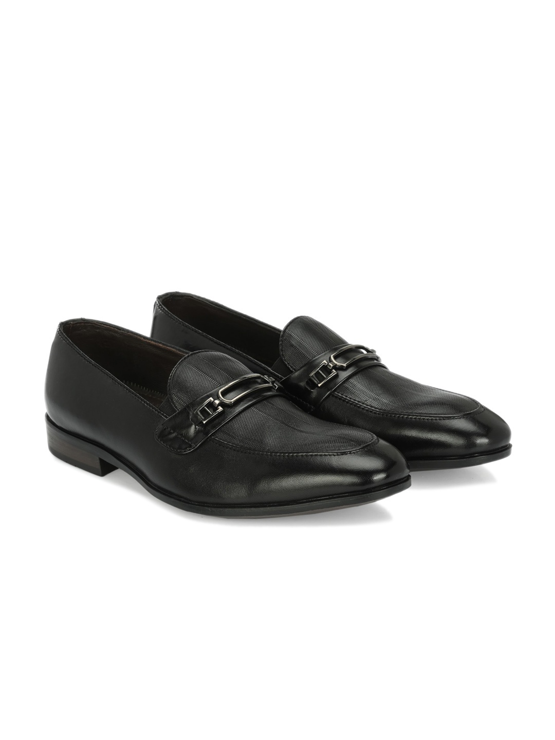 

Egoss Men Textured Round Toe Leather Formal Loafers, Black