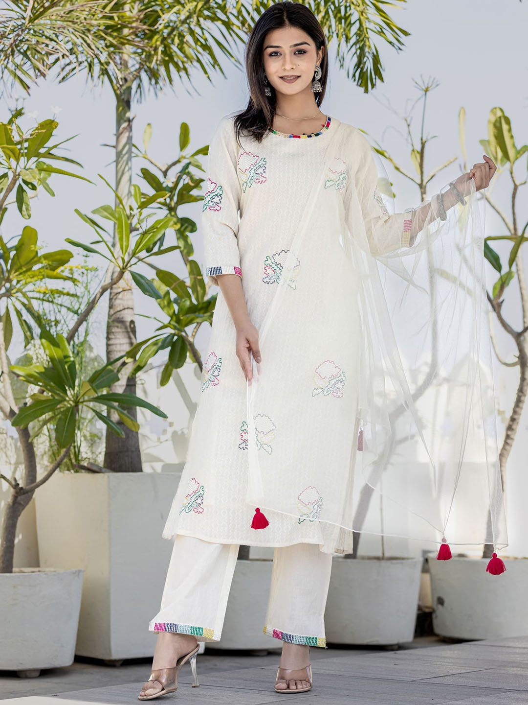 

FASHION DWAR Floral Printed Regular Pure Cotton Kurta with Trousers & Dupatta, Off white