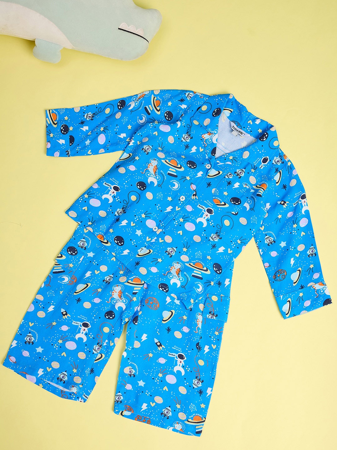 

Stylo Bug Boys Printed Night Suit, Blue