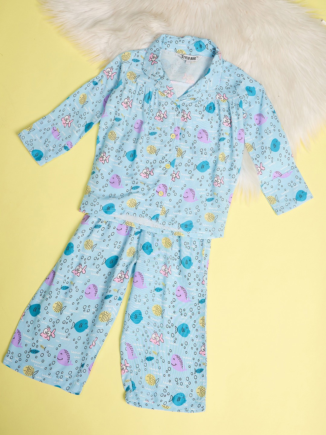 

Stylo Bug Girls Printed Night Suit, Blue