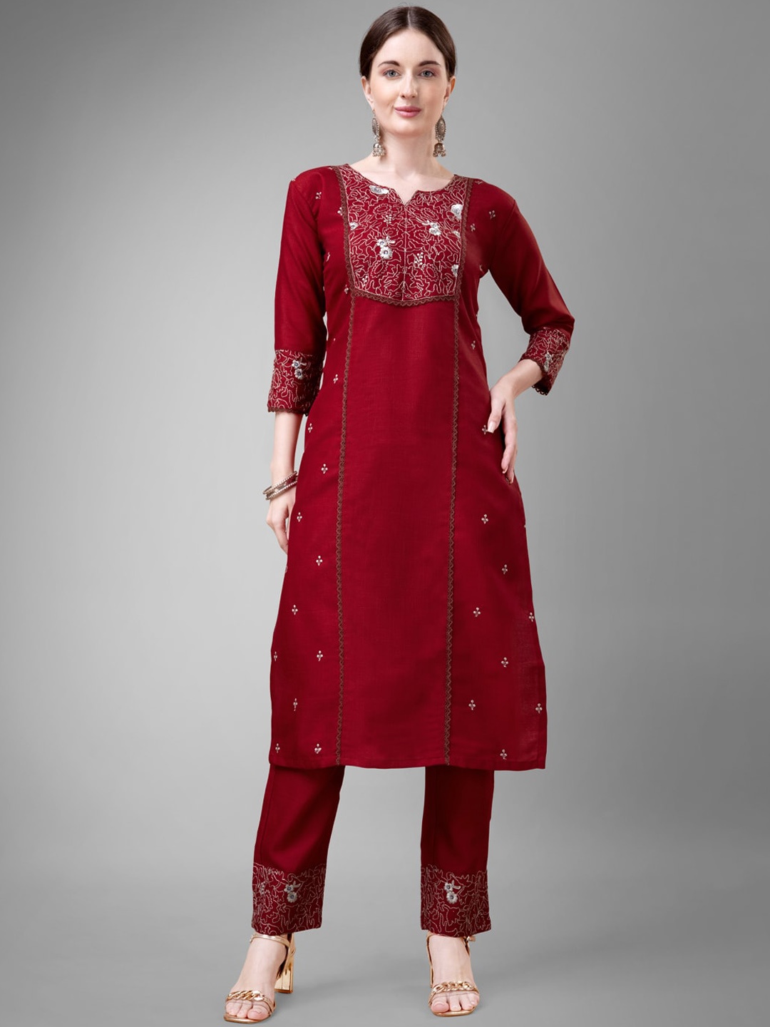 

ARADHNA Ethnic Motifs Yoke Design Round Neck Straight Kurta with Churidar, Maroon
