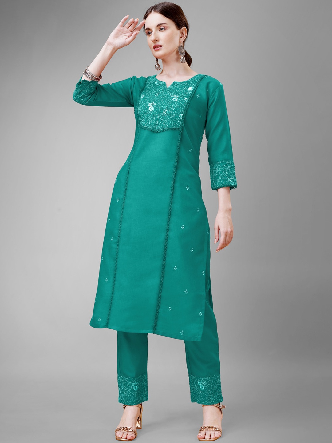 

ARADHNA Ethnic Motifs Yoke Design Round Neck Straight Kurta with Trousers, Green