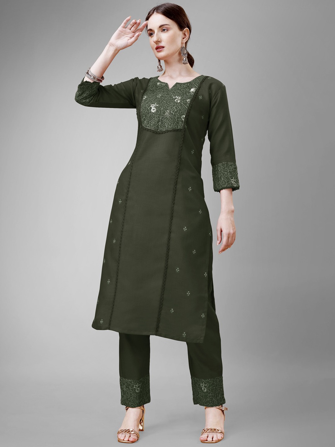 

ARADHNA Women Ethnic Motifs Embroidered Regular Thread Work Kurti with Trousers, Green