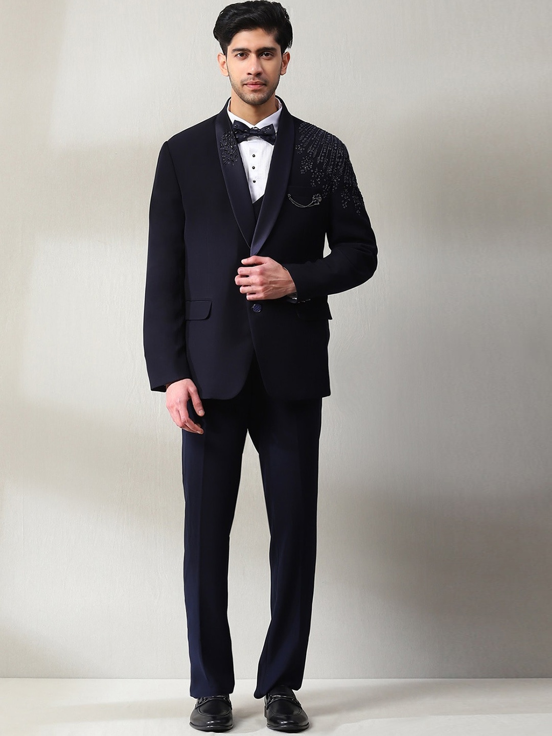 

Soniya g Tuxedo Five-Piece Ethnic Suit, Black
