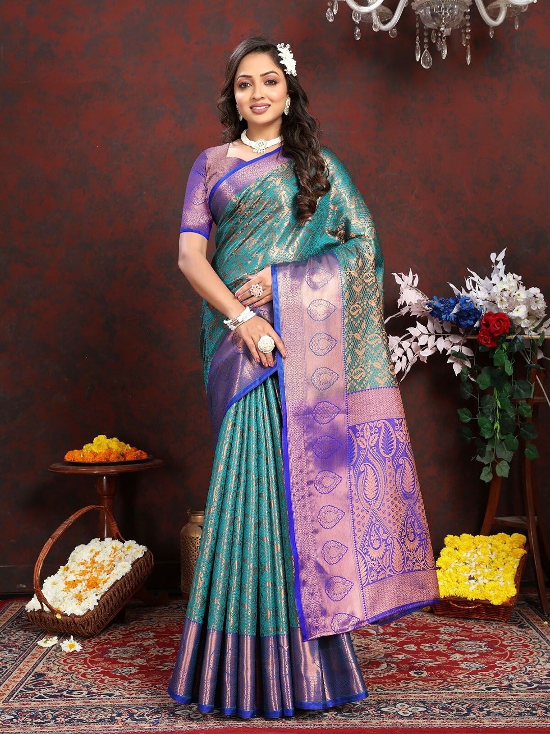 

SILK SAREE HUB Woven Design Pure Silk Kanjeevaram Zari Saree, Olive