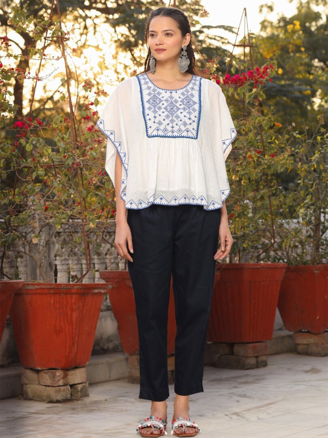 

Juniper Embroidered Ethnic Tunic, White