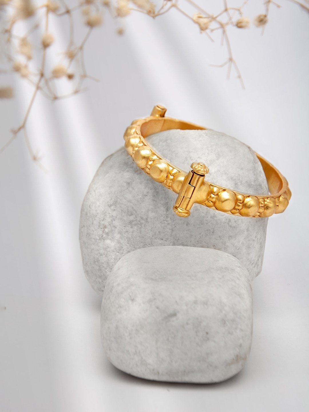 

Neeta Boochra 925 Sterling Silver 22KT Gold Plated Bangle