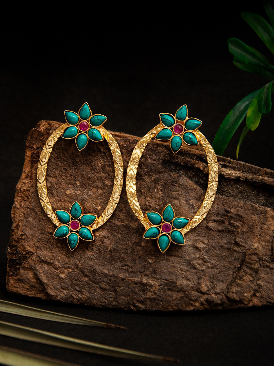 

Neeta Boochra 925 Sterling Silver 22K Gold Plated Contemporary Drop Earrings, Green