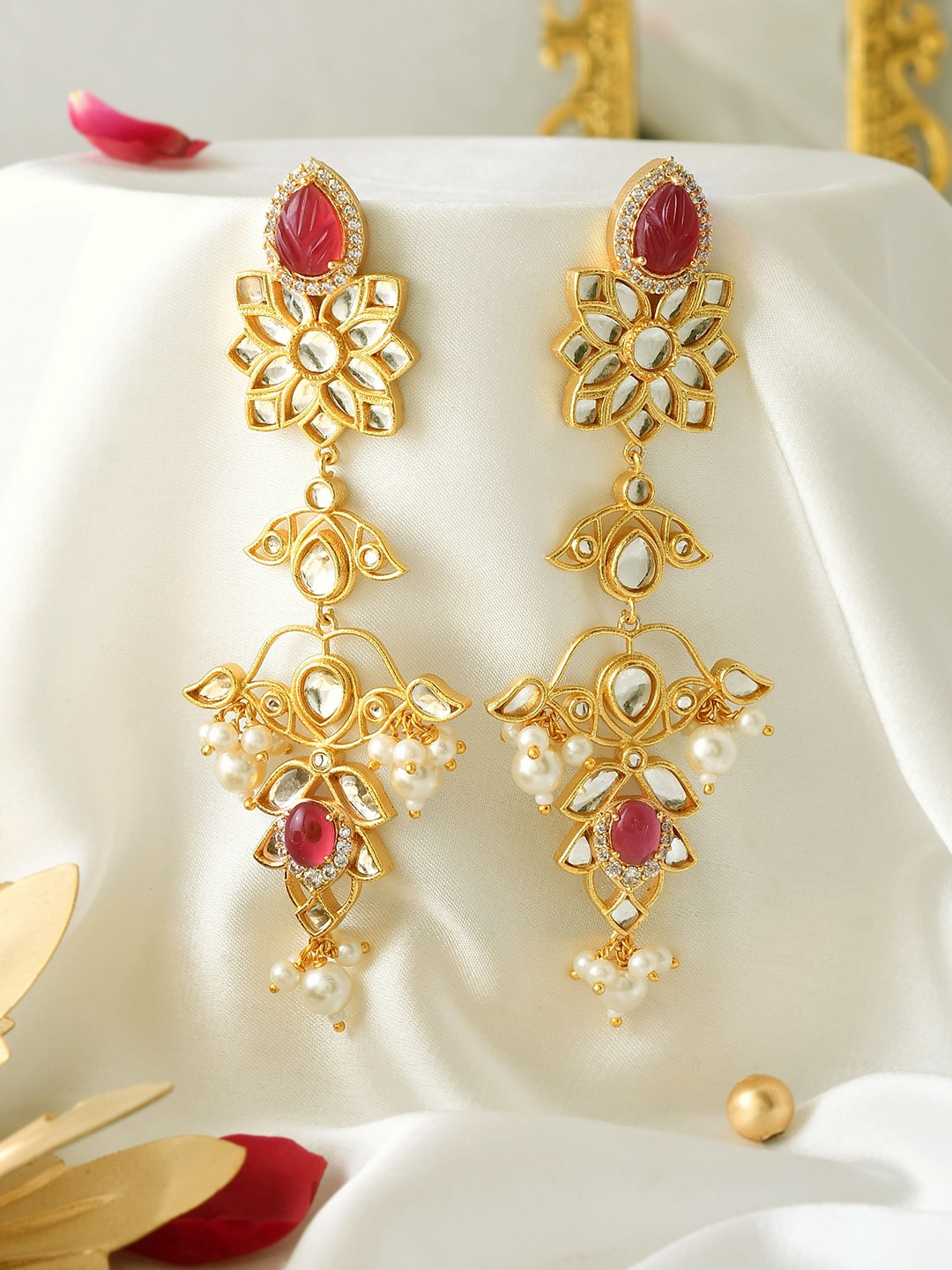 

Voylla Gold-Plated Kundan Studded Drop Earrings