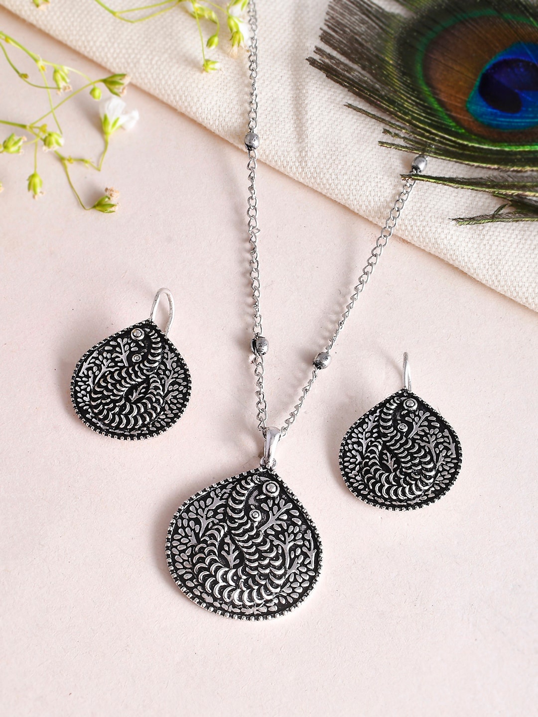 

Voylla Silver-Plated Paisley Design Jewellery Set