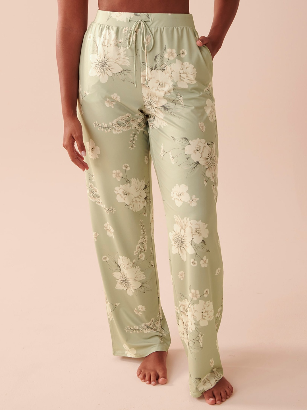 

La Vie en Rose Women Printed Straight-Leg Lounge Pants, Green