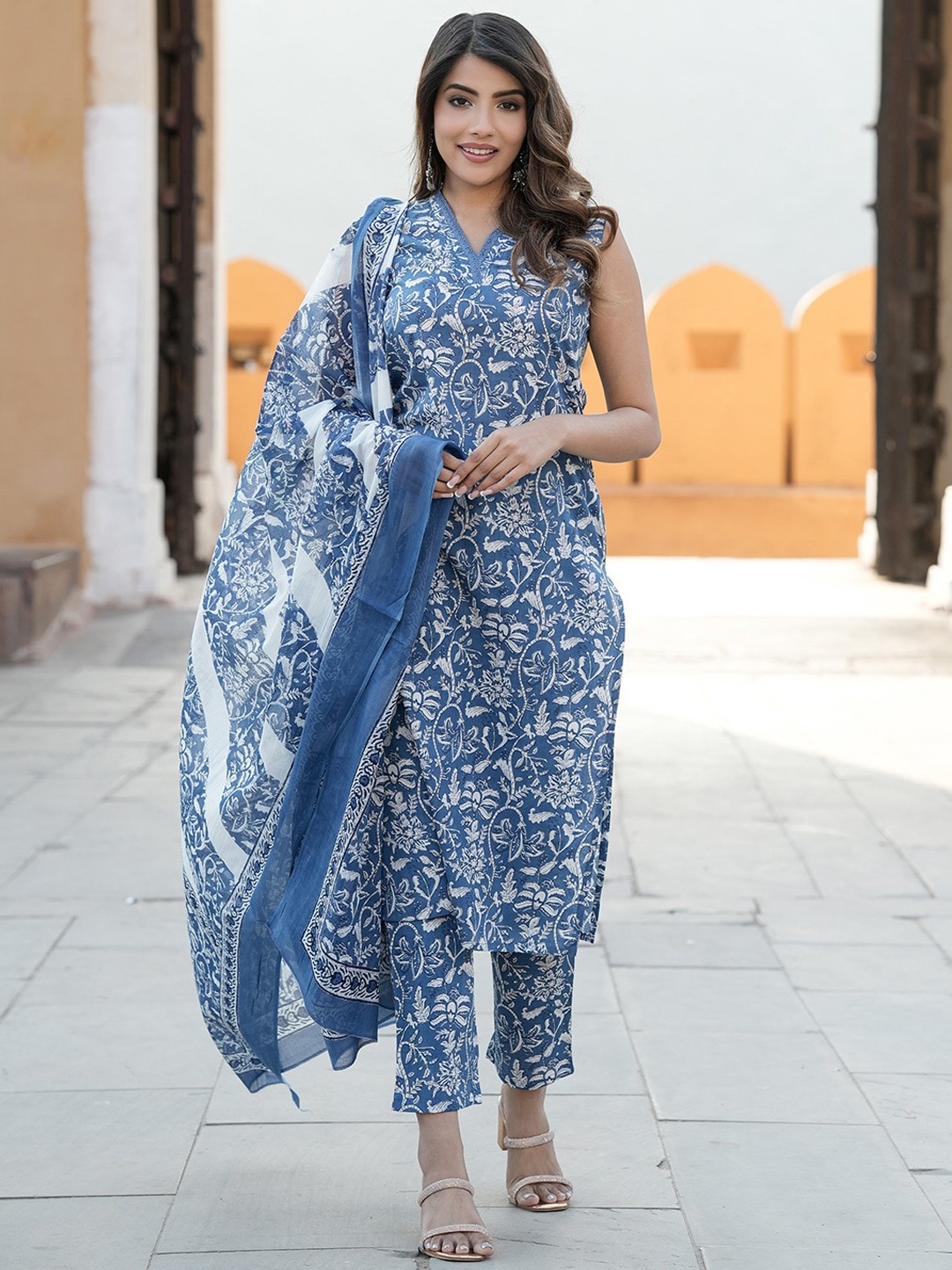 

KALINI Floral Printed Regular Pure Cotton Kurta with Trousers & With Dupatta, Blue
