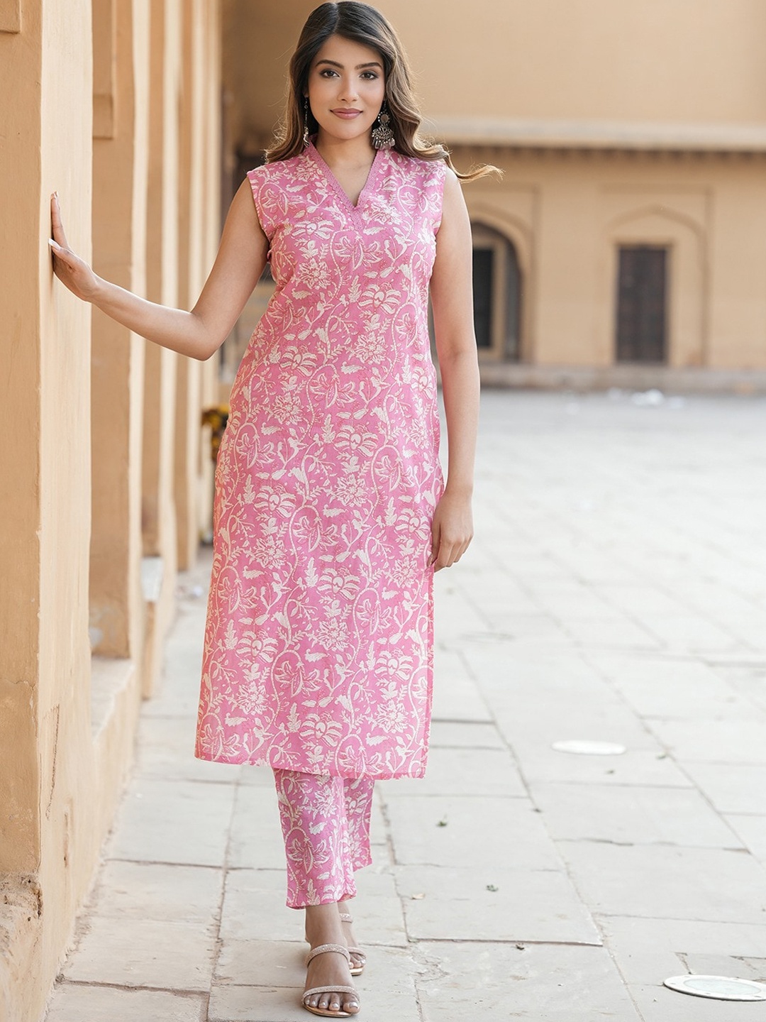 

KALINI Floral Printed Regular Thread Work Pure Cotton Kurta with Trousers, Pink