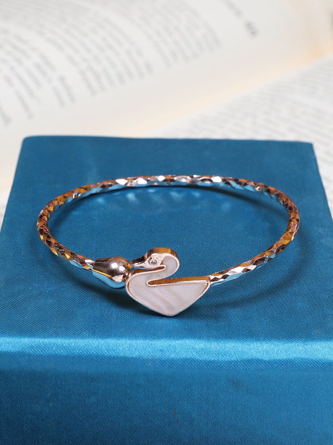 

FIROZA Women Brass Agate Rose Gold-Plated Bangle-Style Bracelet