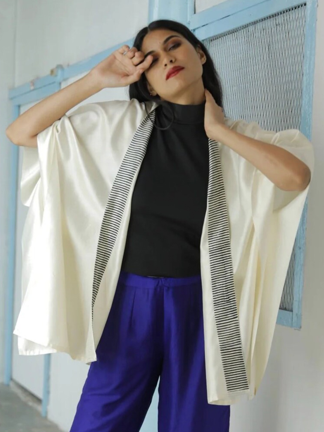 

AESHAANE Pure Silk Kimono Style Top, White