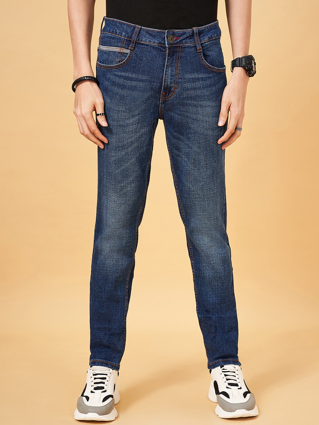 

SF JEANS by Pantaloons Men Slim Fit Clean Look Light Fade Jeans, Blue