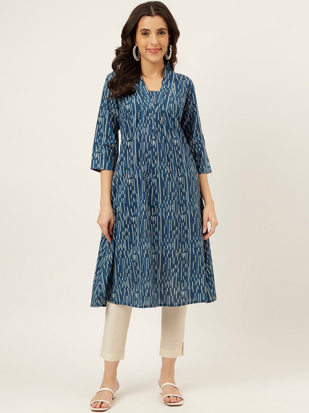 

SPARSA Striped Pure Cotton A-Line Kurta, Blue