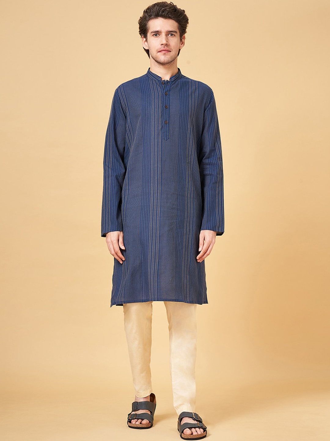 

indus route by Pantaloons Striped Long Sleeves Cotton Kurta, Blue