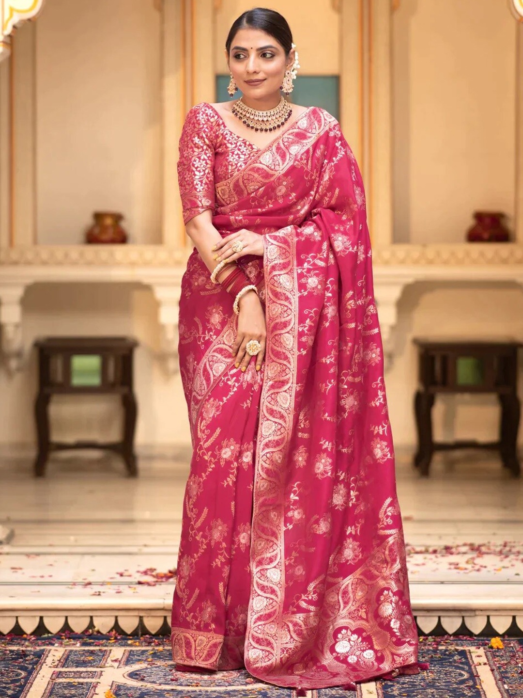 

PAVANPUTRA FAB Floral Woven Design Zari Banarasi Saree, Pink
