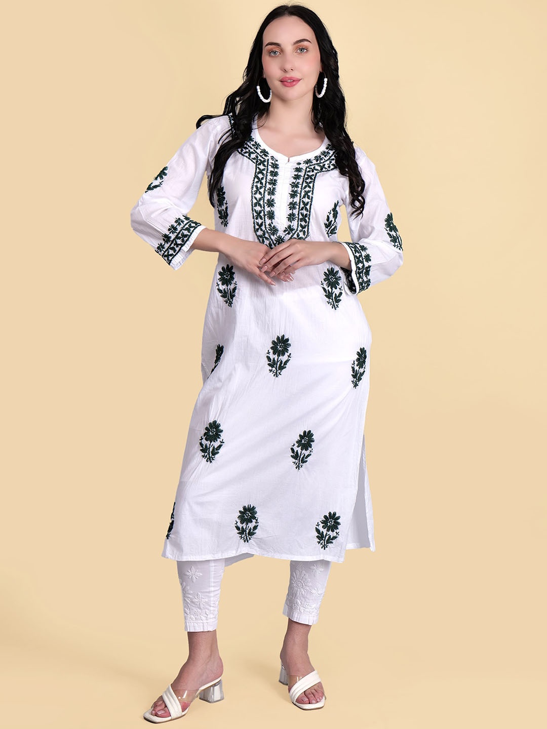 

Syrish Women Geometric Round Neck Three-Quarter Sleeves Thread Work Kurta, White