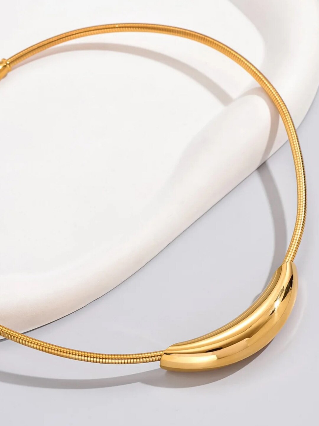 

Dorada Jewellery Gold-Plated Stainless Steel Necklace