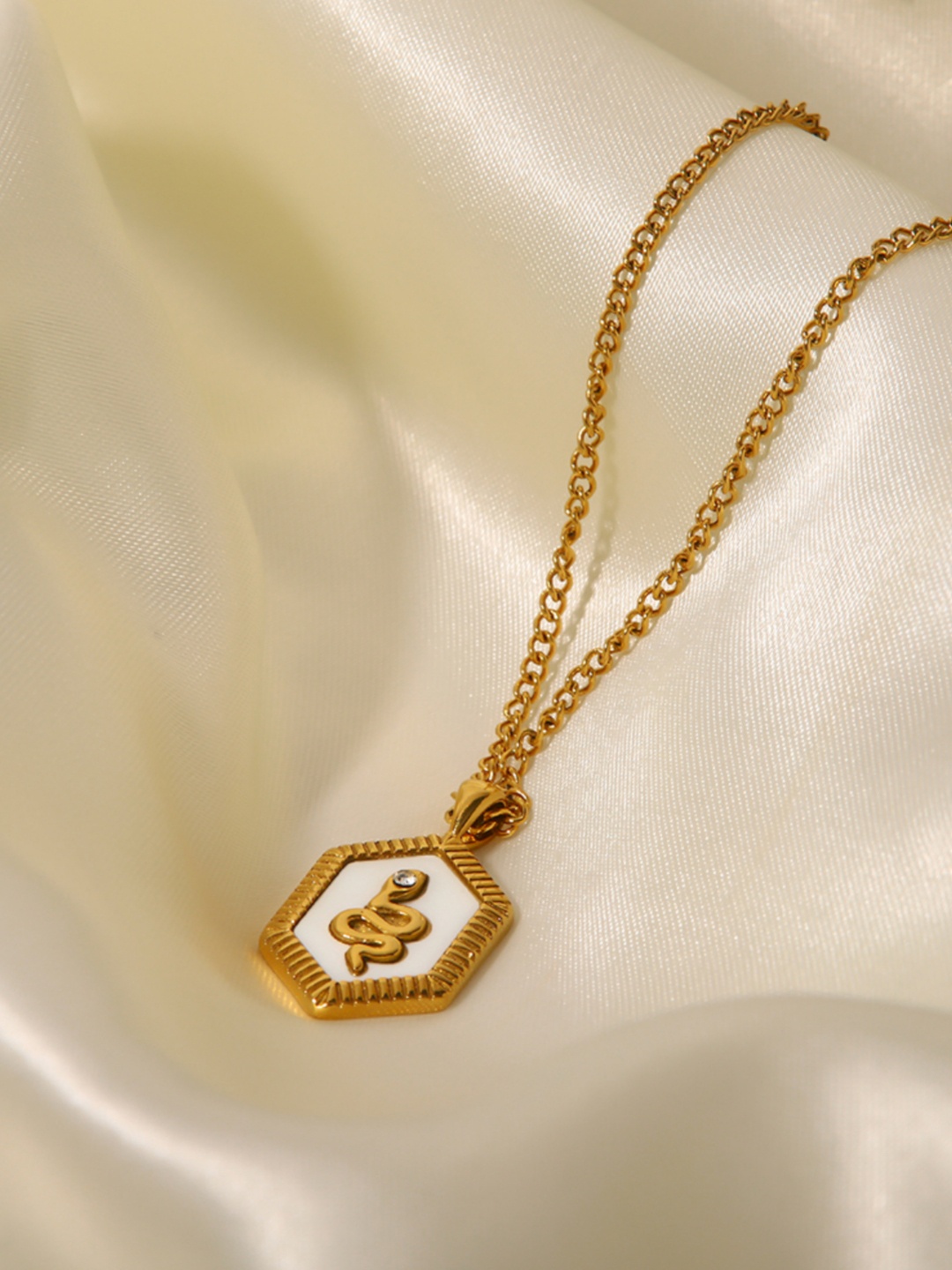 

Dorada Jewellery Gold-Plated Stainless Steel Geometric Shaped Pendant With Chains