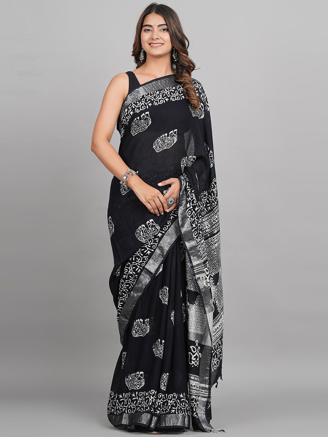 

SHOOLIN Ethnic Motifs Zari Pure Cotton Saree, Black