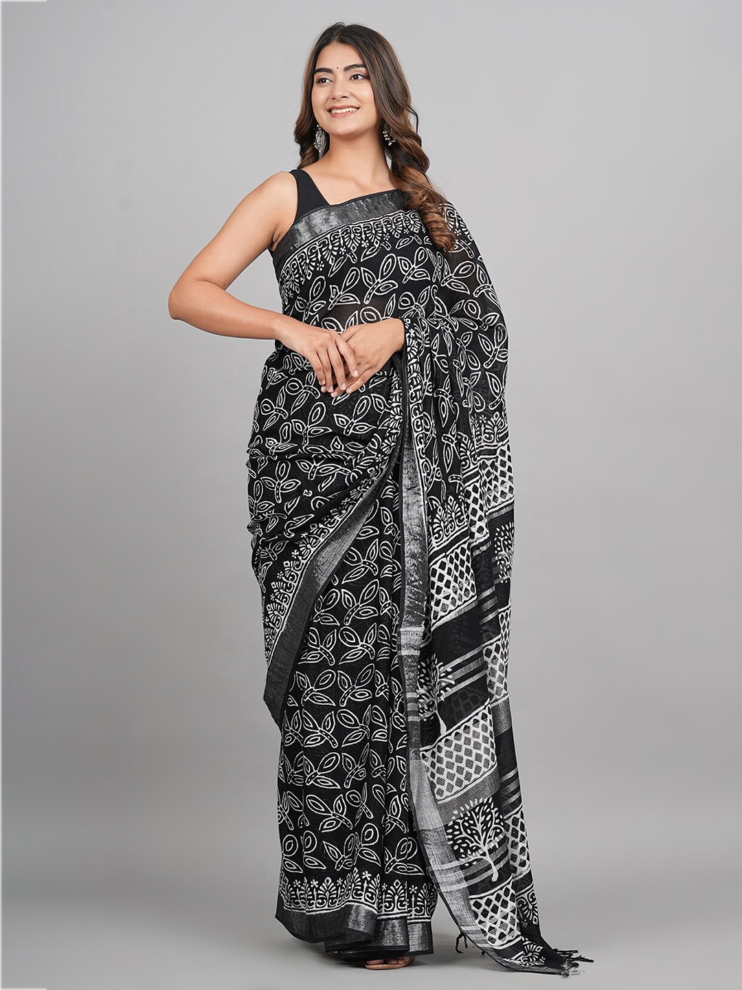 

SHOOLIN Ethnic Motifs Zari Pure Cotton Saree, Black