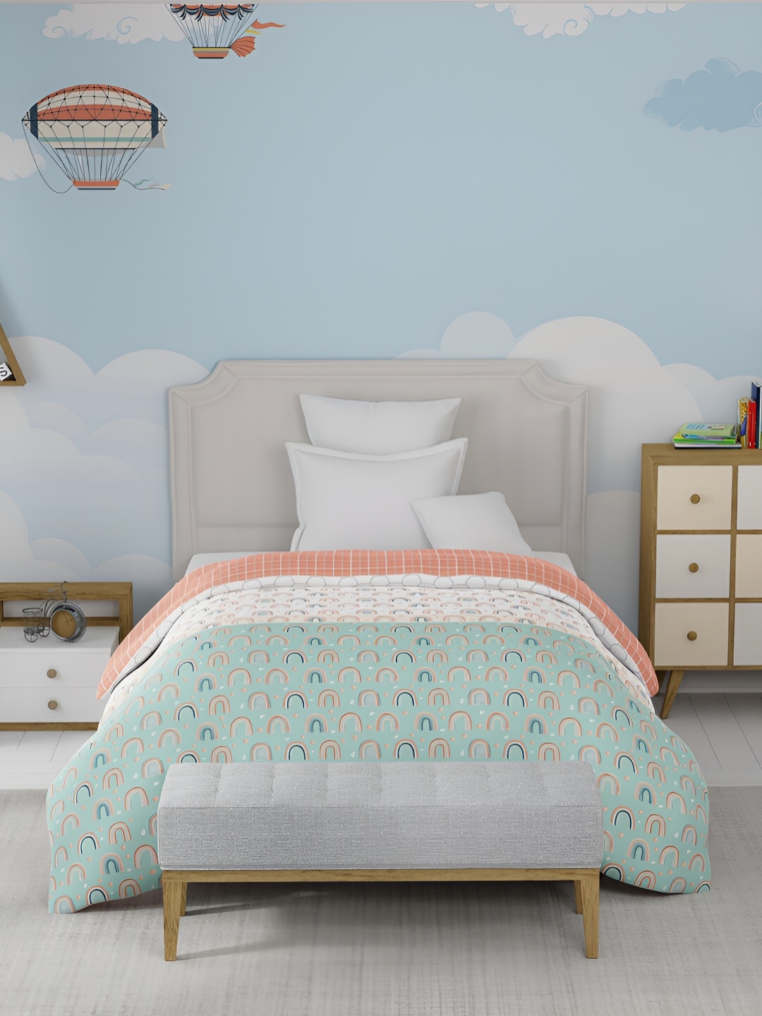 

MYTRIDENT White & Blue Geometric Mild Winter 500 GSM Single Bed Comforter