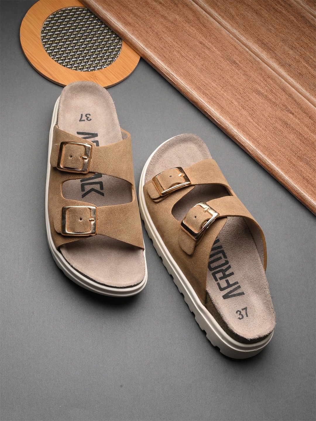 

AfroJack Women Leather Slip On Flip Flops, Beige