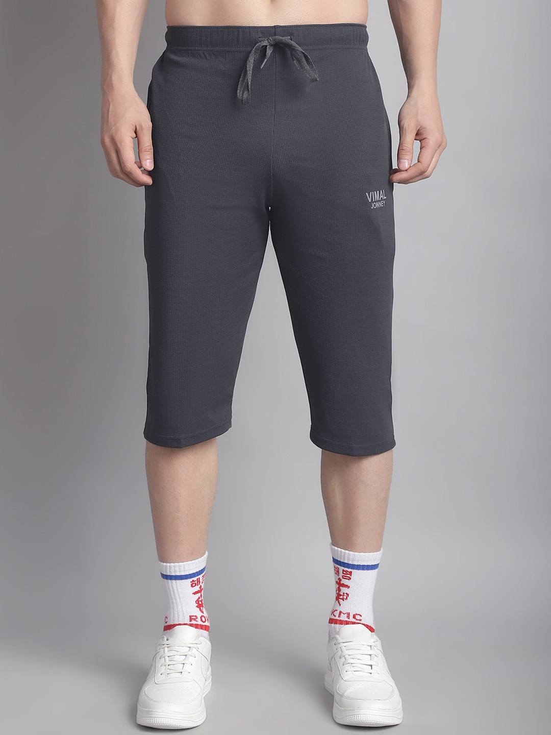

MACK JONNEY Men Mid-Rise Sports Shorts, Grey