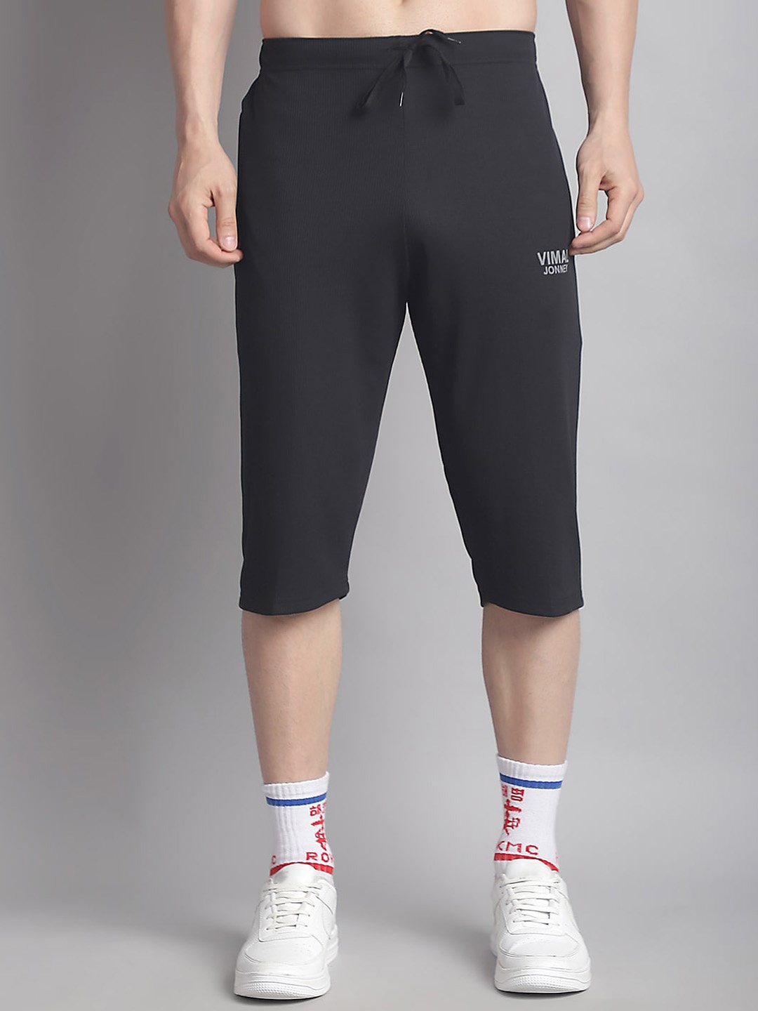 MACK JONNEY Men Mid-Rise Sports Shorts, Black
