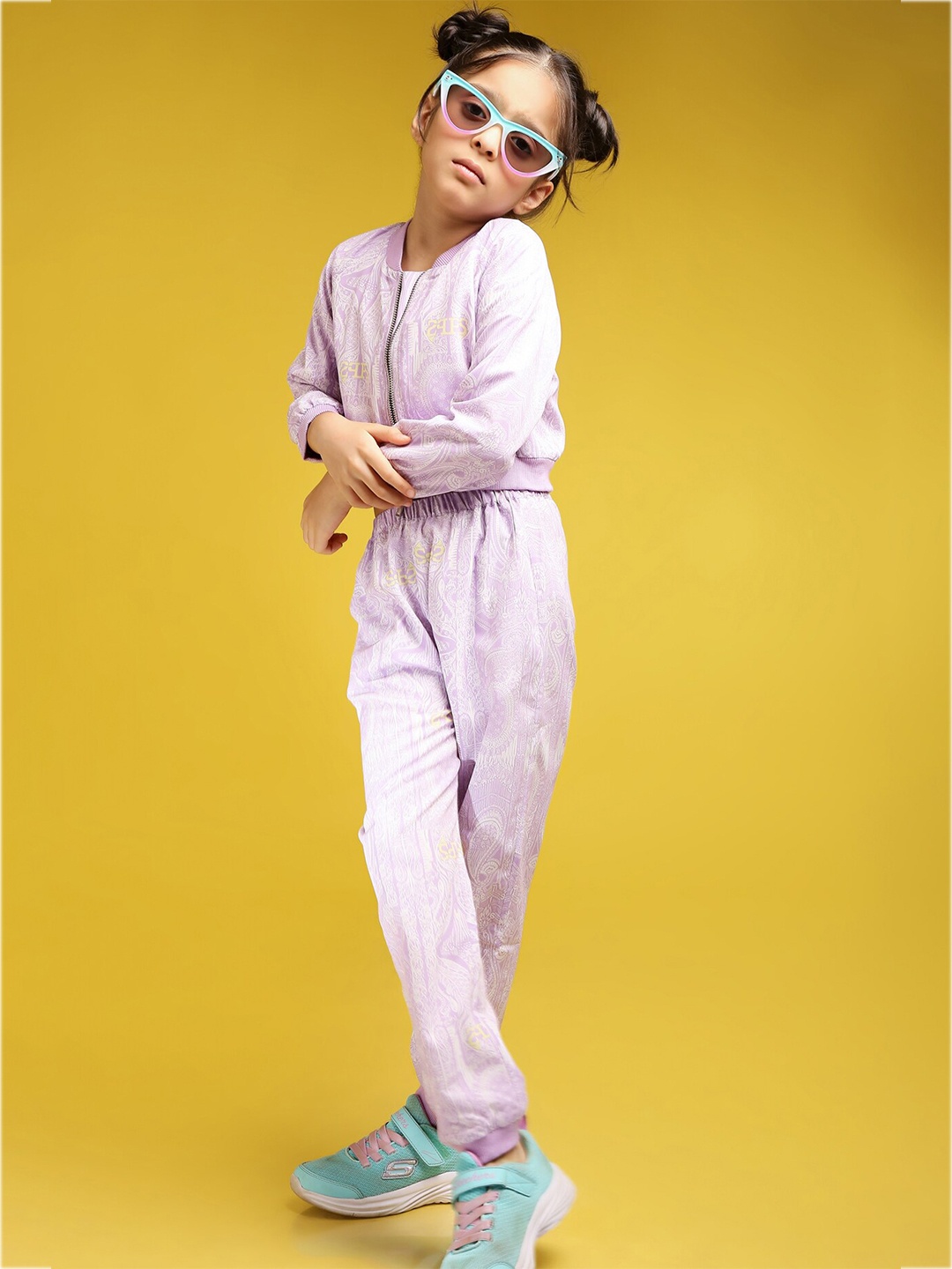 

PS KIDS BY PAYAL SINGHAL Round Neck Sleeveless Top with Jogger Pant & Jacket, Purple