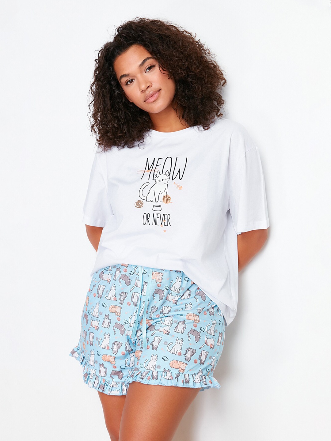 

Trendyol Plus Size Typography Printed Pure Cotton T-Shirt & Shorts, White