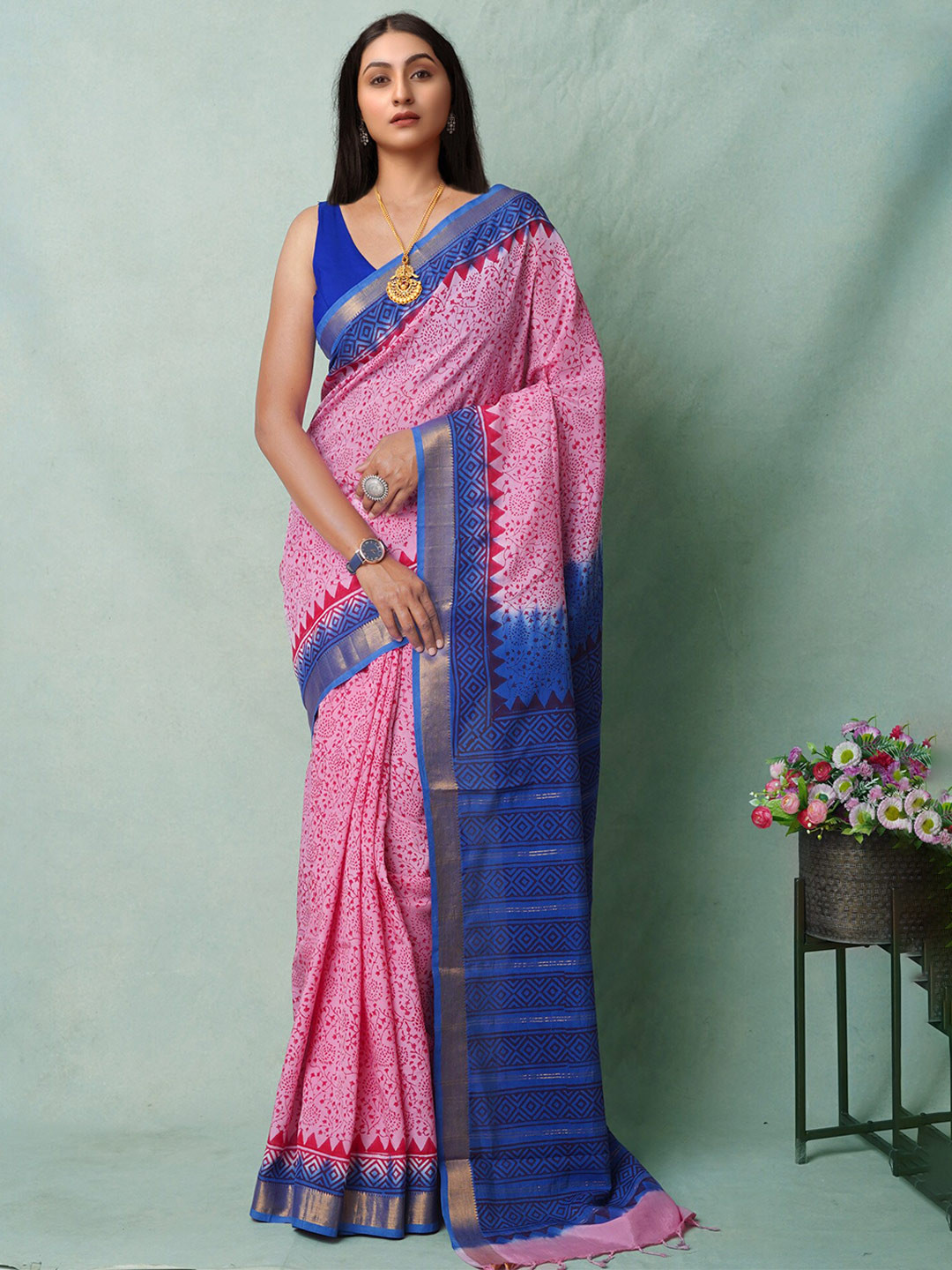 

Unnati Silks Ethnic Motifs Zari Silk Handloom Mangalagiri Saree, Pink