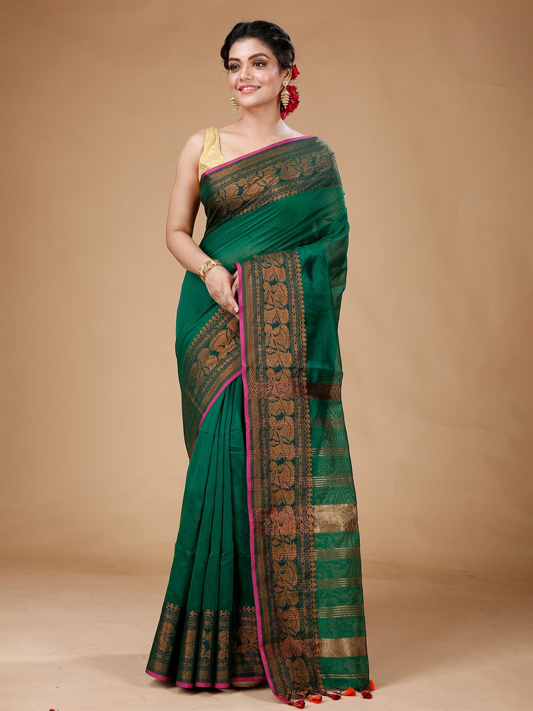

Bong ButiQ Woven Design Zari Silk Cotton Saree, Sea green