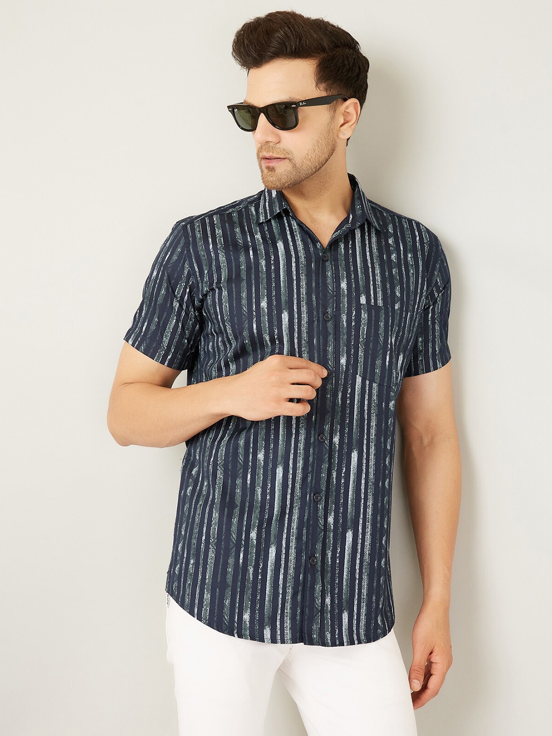 LOUIS MONARCH Comfort Slim Fit Vertical Stripes Cotton Casual Shirt, Navy blue