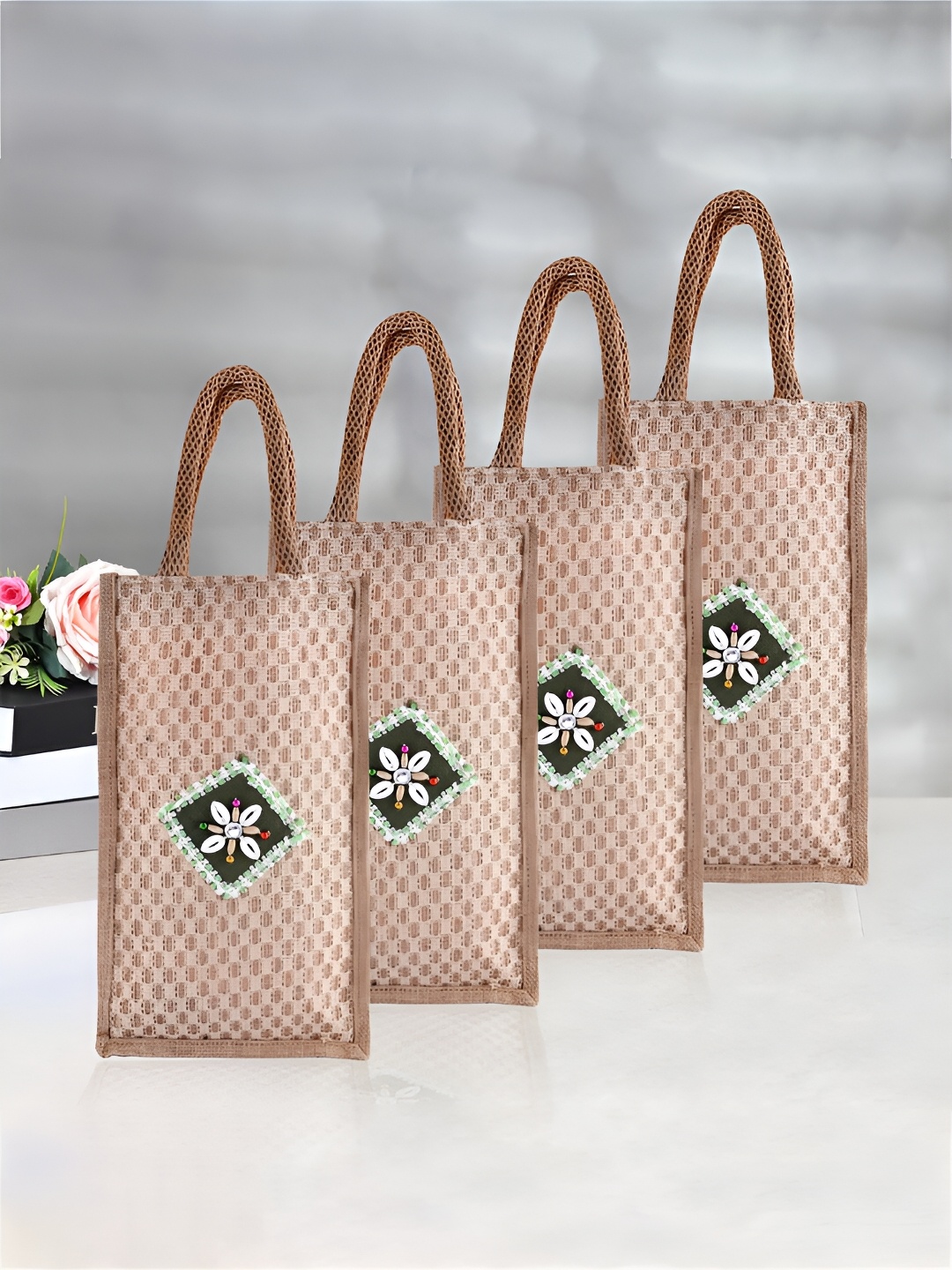 

Kuber Industries Set Of 4 Printed Lunch Bags with Handle, Brown