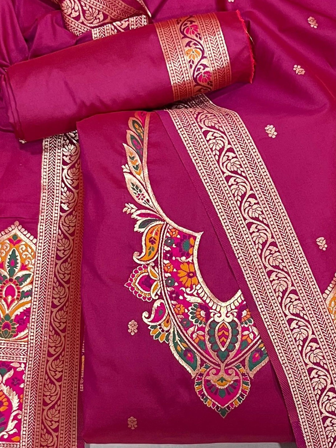 

ZARIMO Ethnic Woven Design Pure Silk Unstitched Dress Material, Pink