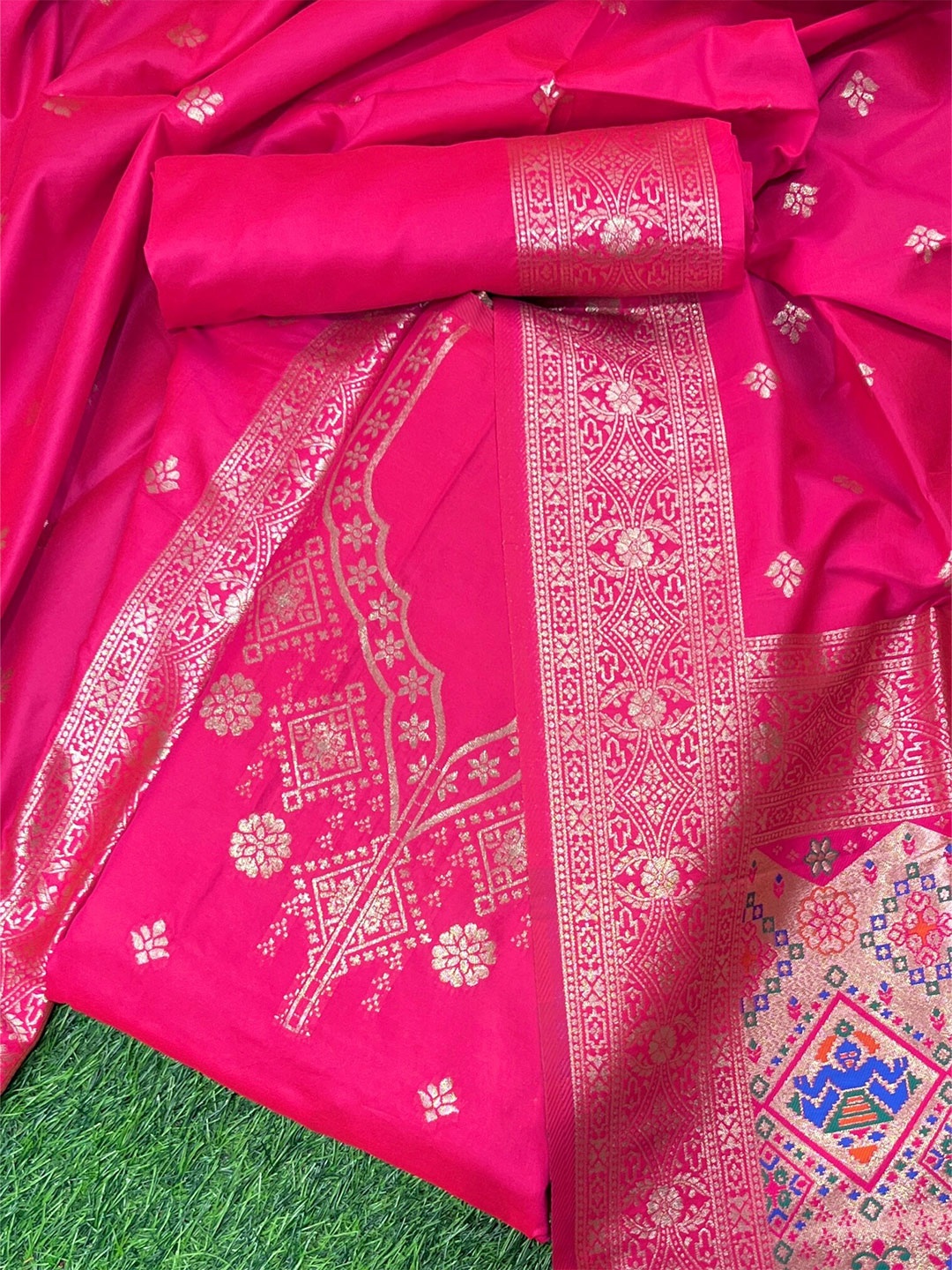 

ZARIMO Pure Silk Unstitched Dress Material, Pink